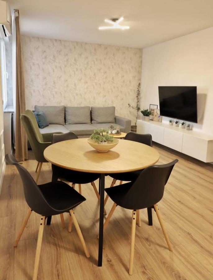 Apartman Nila Apartment Vukovar Luaran gambar